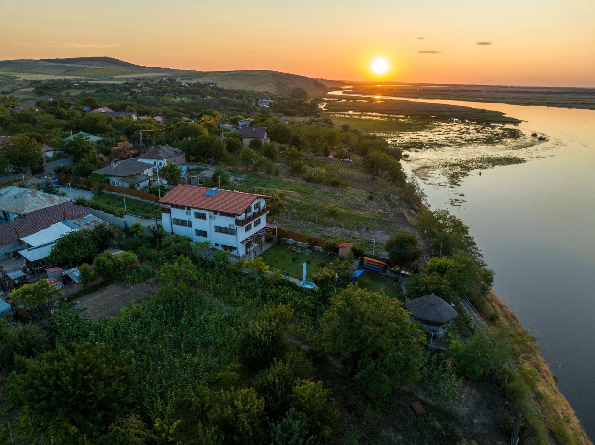 Laguna Nuferilor Habitat Somova 외부 사진